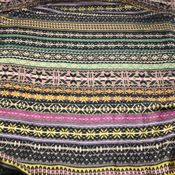 Anthro “Svea Scarf” by Feathers From Tolani - Picture 9 of 12